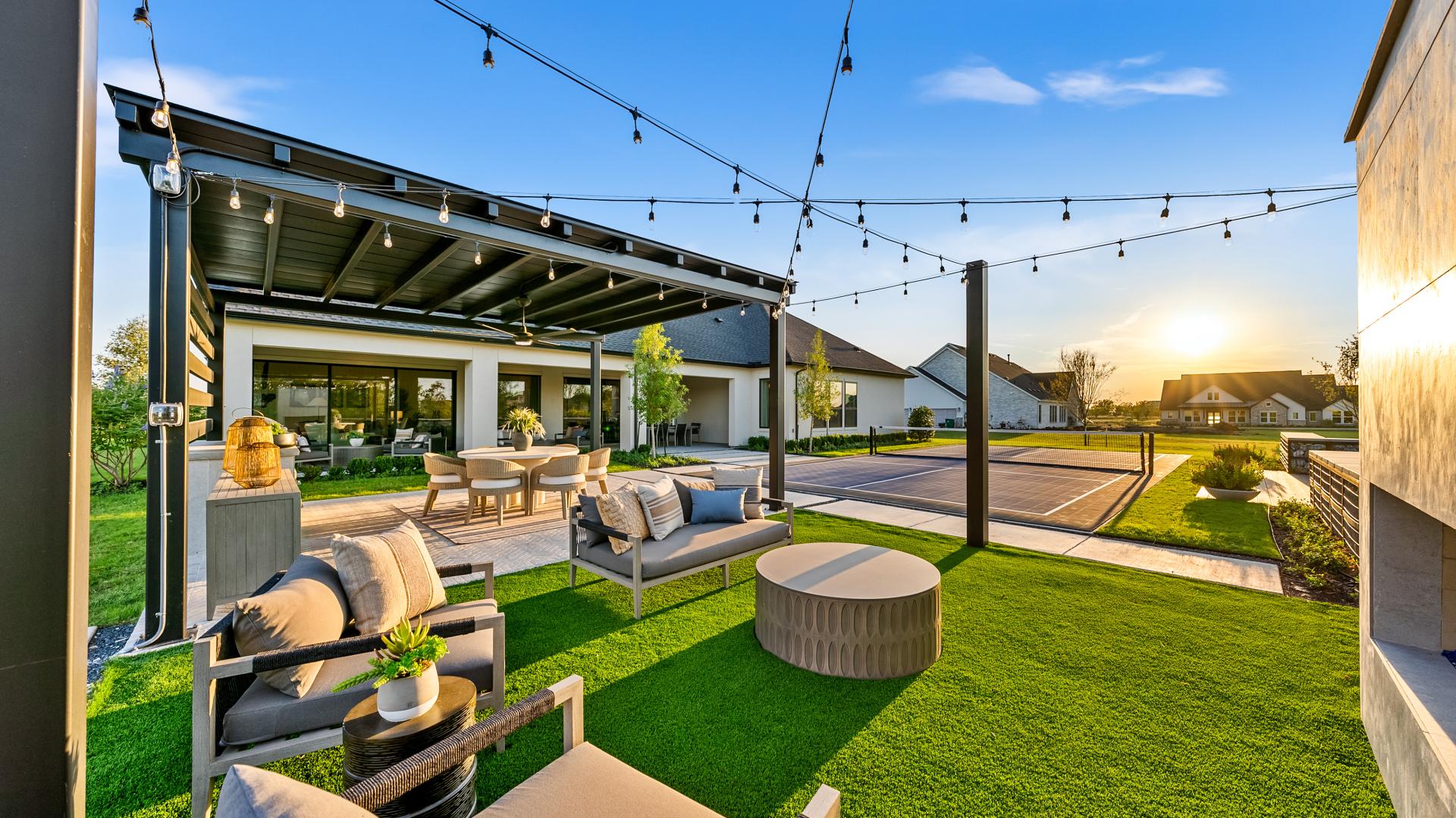 Luxury Condos vs Family Estates, What Drives Buyer Demand in Vancouver